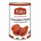 Pomodori pelati con foglia di basilico