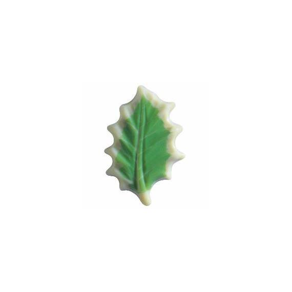 Agrifoglio verde in cioccolato bianco all'orzo da decorazione